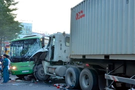 Hiện trường vụ tai nạn. (Ảnh: Mạnh Linh/TTXVN)