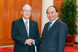Thủ tướng Nguyễn Xuân Phúc tiếp ông Akio Mimura, Chủ tịch Phòng Thương mại và Công nghiệp Nhật Bản (JCCI). (Ảnh:Thống Nhất/TTXVN)