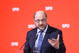 Lãnh đạo đảng SPD Martin Schulz phát biểu tại cuộc họp báo ở Berlin ngày 15/12. (Nguồn: THX/TTXVN)