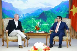 Thủ tướng Phạm Minh Chính tiếp ông Borje Ekholm, Chủ tịch kiêm Tổng Giám đốc điều hành Tập đoàn Ericsson. (Ảnh: Dương Giang/TTXVN)