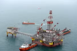 Cơ sở khai thác dầu LUKOIL của Nga tại mỏ dầu Korchagin ở biển Caspia ngày 7/4/2011. (Nguồn: AFP/TTXVN)