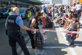 Cảnh sát Đức được tăng cường tại sân bay Frankfurt ngày 31/8. (Nguồn: EPA/TTXVN)