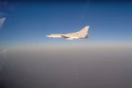 Máy bay ném bom chiến lược Tu-22M3 của không quân Nga tham gia chiến dịch chống IS tại tỉnh Deir ez-Zor, Syria ngày 18/8. (Nguồn: EPA/TTXVN)