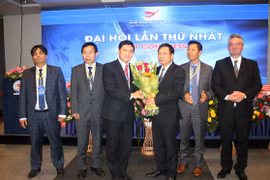 Đại hội bầu ra một Chủ tịch và ba Phó Chủ tịch. (Ảnh: Mai-Vinh/Vietnam+))