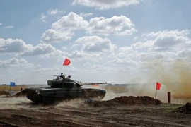 Lực lượng ly khai diễn tập gần Torez, cách Donetsk (miền đông Ukraine) 75km ngày 15/9. (Nguồn: EPA/TTXVN)