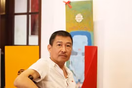 Họa sỹ Lê Thiết Cương là một trong những gương mặt nổi bật của hội họa Việt Nam đương đại. (Ảnh: Trần Thắng/Vietnam+)