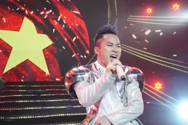 Tùng Dương mang đến tiết mục sôi động. (Ảnh: BTC)