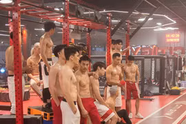 Dàn thí sinh khoe thân hình gợi cảm trong buổi chụp hình. (Ảnh: BTC)