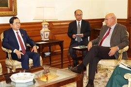 Phó Chủ tịch Thường trực Quốc hội Trần Thanh Mẫn gặp Chủ tịch Quốc hội Bồ Đào Nha Augusto Santos Silva. (Ảnh: Hương Giang/TTXVN)