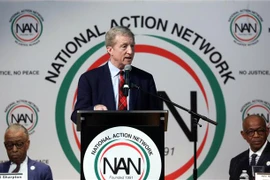 Tỷ phú Tom Steyer phát biểu tại Bắc Charleston, Nam Carolina, Mỹ. (Ảnh: AFP/TTXVN)