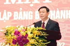 Bí thư Thành ủy Hà Nội Vương Đình Huệ phát biểu. (Ảnh: TTXVN)