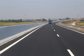 Cao tốc Biên Hòa-Vũng Tàu sẽ giúp giải tỏa áp lực giao thông trên tuyến Quốc lộ 51. Ảnh minh họa. (Ảnh: Minh Quyết/TTXVN)