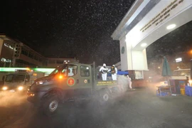 Chủ tịch Ủy ban Nhân dân thành phố Hà Nội Nguyễn Đức Chung phát biểu tại điểm cầu thành phố Hà Nội. (Ảnh: Văn Điệp/TTXVN)