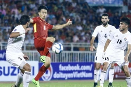 Phong độ không cao của hàng công đã khiến tuyển Việt Nam không thể giành trọn 3 điểm trước đối thủ Jordan trong trận đấu tối 13/6 tại Thống Nhất. (Ảnh: Minh Chiến/Vietnam+)