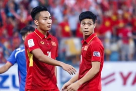 Văn Quyết trở lại và chắc chắn đá chính. Sau Công Vinh, Quyết là tiền đạo có đẳng cấp cao nhất của tuyển Việt Nam. (Ảnh: Minh Chiến/Vietnam+)