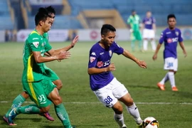 Huấn luyện viên Chu Đình Nghiêm đã tiến cử tiền vệ Đỗ Hùng Dũng lên đội tuyển Việt Nam trong những đợt tập trung tới.