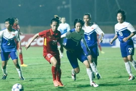 Đội tuyển Việt Nam xuất phát với nhiều con người không phải những nhân tố chính thức. (Ảnh: Tá Hiển/Vietnam+)