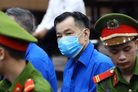 Bị cáo Nguyễn Ngọc Hai, cựu Chủ tịch UBND tỉnh Bình Thuận, tại phiên tòa. (Ảnh: Phạm Kiên/TTXVN)