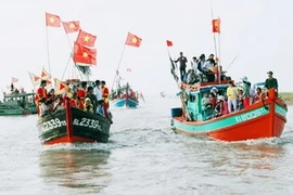 Một hoạt động tại lễ hội Nghinh Ông. (Ảnh: Huỳnh Sử/TTXVN).