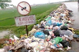 Rác thải bị vứt bừa bãi. (Nguồn: Internet)