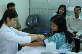 Nhiều đôi nam nữ không đi khám sức khỏe trước hôn nhân. (Ảnh minh họa: Internet). 