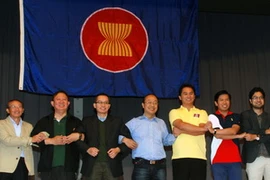 Các đại sứ tại Ngày gia đình ASEAN. (Nguồn: TTXVN)