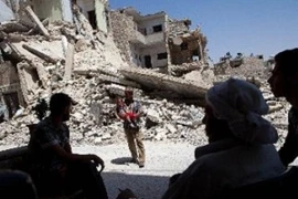 Cảnh đổ nát tại thị trấn Maaret al-Numan, tỉnh Idlib, miền Nam Syria ngày 13/6. (Nguồn: AFP/TTXVN)