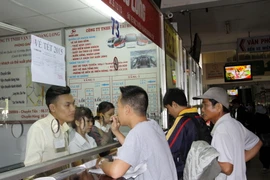 TP.HCM: Cước vận tải hành khách dịp Tết Nguyên đán giảm đến 22%