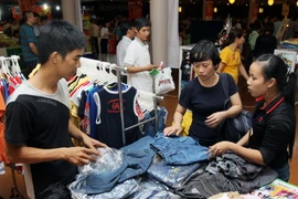 520 doanh nghiệp đạt Nhãn hiệu chứng nhận Hàng chất lượng cao 2015