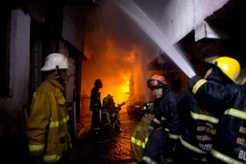 Hỏa hoạn do bắn pháo hoa ở Philippines, ít nhất 3 người thiệt mạng