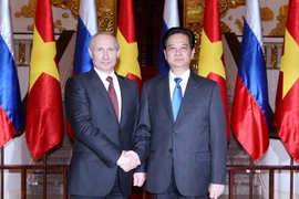 Thư chúc mừng kỷ niệm 65 năm quan hệ ngoại giao Việt-Nga