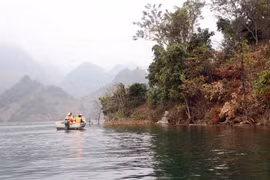 Vụ lật thuyền ở Sơn La: Tìm thấy thi thể nạn nhân đầu tiên