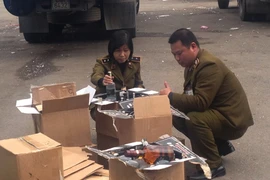 Hải Phòng: Bắt tàu chở 167 thùng rượu ngoại không rõ nguồn gốc