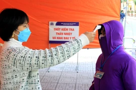 Công tác phòng chống dịch COVID-19 tại Bệnh viện Đa khoa tỉnh Thái Bình được tăng cường. (Ảnh: Thế Duyệt/TTXVN)