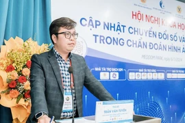 Ông Trần Văn Tuyên - Cục Khoa học Công nghệ và Đào tạo (Bộ Y tế) phát biểu tại Hội nghị. (Ảnh:PV/Vietnam+)