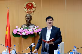 Bộ trưởng Bộ Y tế Nguyễn Thanh Long phát biểu tại cuộc họp. (Ảnh: PV/Vietnam+)