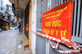 Cách ly y tế tại một hộ gia đình. (Ảnh: TTXVN/Vietnam+)