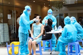 Trưa 11/8, Hà Nội thêm 25 ca mắc mới COVID-19, có 7 ca tại cộng đồng