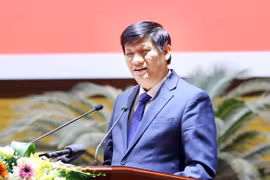 Bộ trưởng Bộ Y tế Nguyễn Thanh Long phát biểu khai mạc hội nghị. (Ảnh: Thống Nhất/TTXVN)