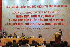 Hội nghị trực tuyến triển khai các nhiệm vụ công tác bảo vệ, chăm sóc sức khỏe cán bộ năm 2020. (Ảnh: PV/Vietnam+)