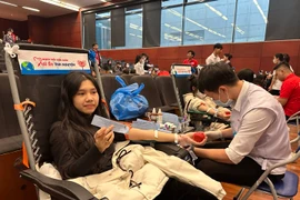 Hàng nghìn bạn trẻ tham gia hiến máu tại Ngày hội Trái tim tình nguyện 