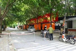 Hà Nội lập các “chốt cứng” phòng, chống dịch COVID-19. (Hoàng Hiếu/TTXVN)