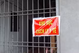 Khu vực cách ly tại chỗ tại phòng trọ bệnh nhân tại Bắc Giang. (Ảnh: TTXVN phát)