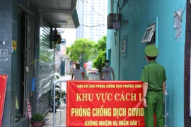 Hà Nội tăng cường phòng chống dịch tại nhiều địa phương. (Ảnh: TTXVN/Vietnam+)