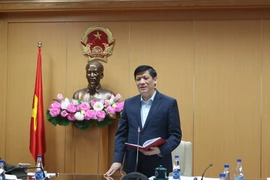 Bộ trưởng Bộ Y tế Nguyễn Thanh Long phát biểu tại cuộc họp trực tuyến. (Ảnh: PV/Vietnam+)