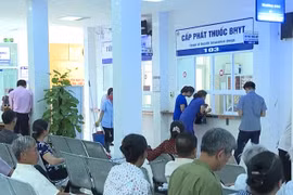 [Video] Nhiều bất cập cần khắc phục về chăm sóc sức khoẻ người di cư