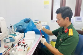 Những người tiếp sức mạnh giữ phên dậu Tổ quốc giữa biển Đông 