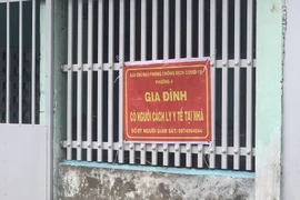 Nhiều địa phương tăng cường điều trị F0 tại nhà. (Ảnh: Chương Đài/TTXVN)