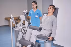 Nhu cầu thực hiện phục hồi chức năng tại Việt Nam hiện nay rất lớn. (Ảnh: PV/Vietnam+)