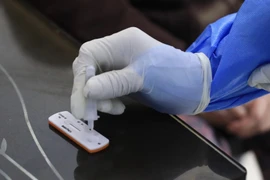 Số ca mắc COVID-19 tại Hà Nội liên tục giảm trong những ngày gần đây. (Ảnh: TTXVN/Vietnam+)